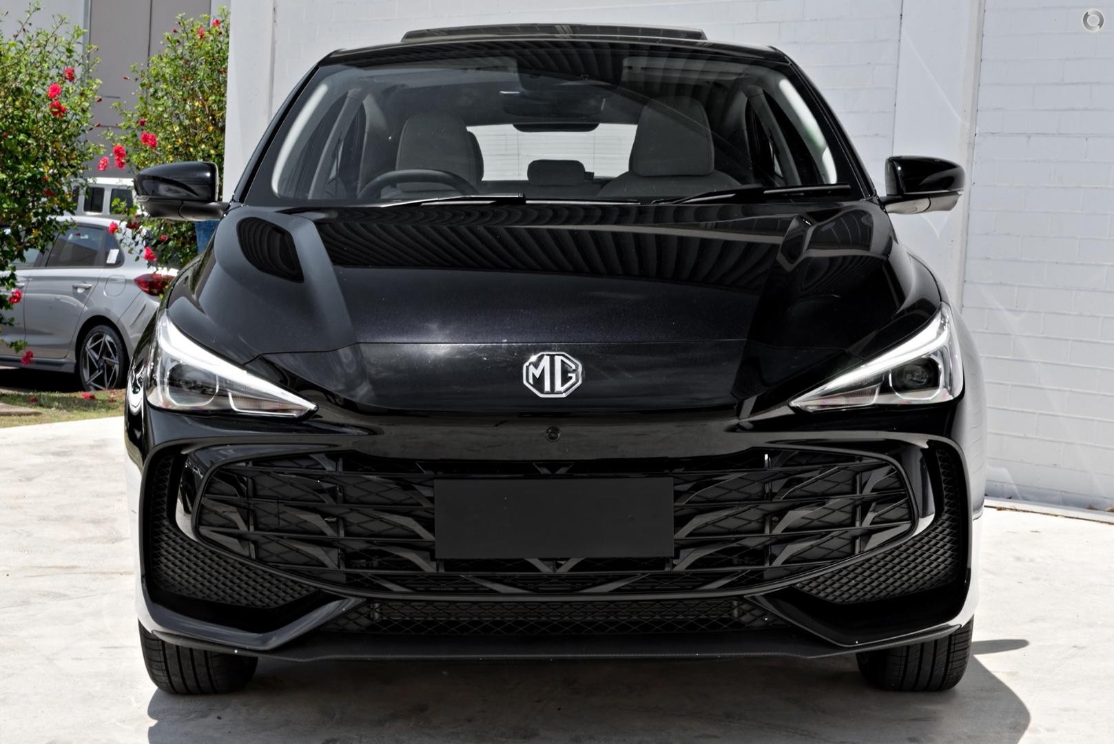 MG Mg3 image 2
