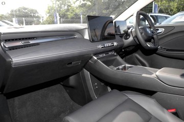 https://dvg-vehicle-assets.s3.amazonaws.com/207521/0axo5j0q4ub3fqv0fx3396tu8.jpg