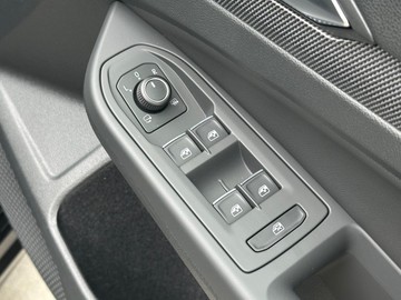 https://dvg-vehicle-assets.s3.amazonaws.com/208250/5fi0lvlzrwxx9s50m2vnbrwol.jpg