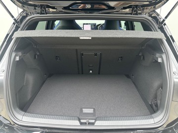 https://dvg-vehicle-assets.s3.amazonaws.com/208250/7tq377nx95zv5u84laj3d56u7.jpg
