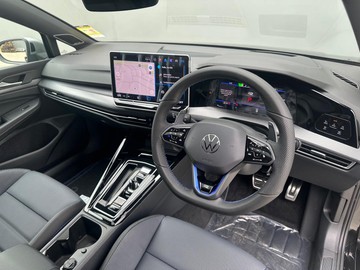 https://dvg-vehicle-assets.s3.amazonaws.com/208250/cyug4sk7w54acj7vfas81e4bg.jpg