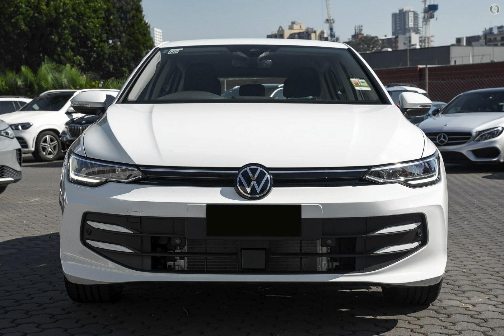 Volkswagen Golf image 2