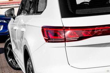 https://dvg-vehicle-assets.s3.amazonaws.com/208271/hp6upxo3gb1koot81w8bc9f15.jpg
