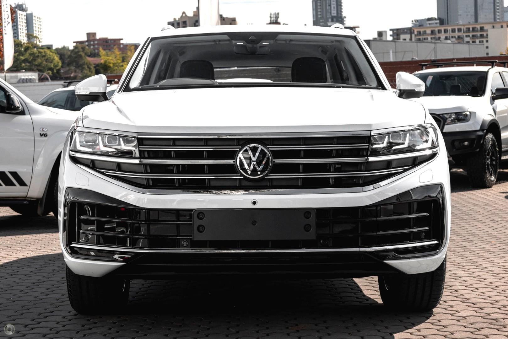 Volkswagen Touareg image 2