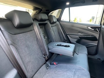 https://dvg-vehicle-assets.s3.amazonaws.com/208302/4rb17mlhdcu0zjrsfhgv7lbjv.jpg