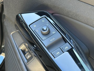 https://dvg-vehicle-assets.s3.amazonaws.com/208302/72ymsjzikk7bg10zwsyhteuqj.jpg