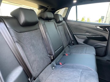 https://dvg-vehicle-assets.s3.amazonaws.com/208302/9e1jt3sd3vo517rholb4m28oo.jpg