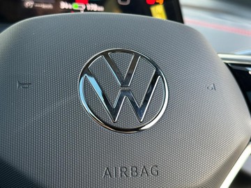 https://dvg-vehicle-assets.s3.amazonaws.com/208302/9pbscwecqfthzj1z5rk4p22q7.jpg