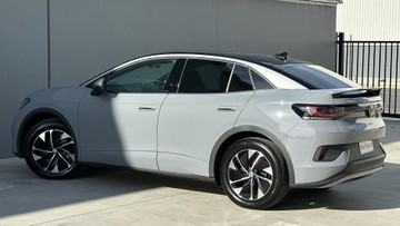 https://dvg-vehicle-assets.s3.amazonaws.com/208316/6dx5br6si01b7s9vba4g6457t.jpg