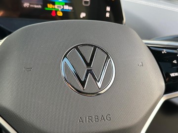 https://dvg-vehicle-assets.s3.amazonaws.com/208316/6tlezz7o35x3gsmjsq51rl501.jpg