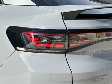 https://dvg-vehicle-assets.s3.amazonaws.com/208316/9a3ma2mdzsl3y5eyvqd7leufu.jpg