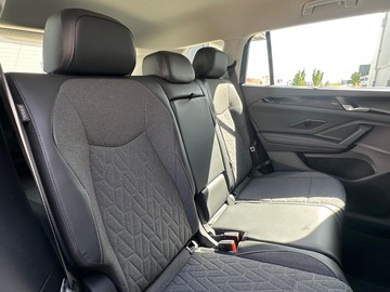 https://dvg-vehicle-assets.s3.amazonaws.com/209080/cwesppi4u7yn3vsncag64usye.jpg