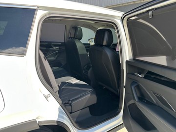 https://dvg-vehicle-assets.s3.amazonaws.com/209170/25nliyc24t0pxxhjqfbzf97fz.jpg