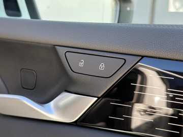 https://dvg-vehicle-assets.s3.amazonaws.com/209170/3fyi2g8v1jvuomknu0ol8ek94.jpg