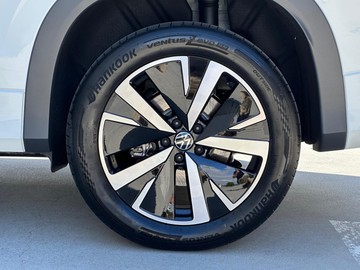 https://dvg-vehicle-assets.s3.amazonaws.com/209170/cma2fyaq7h33i9emlj0s99nf1.jpg