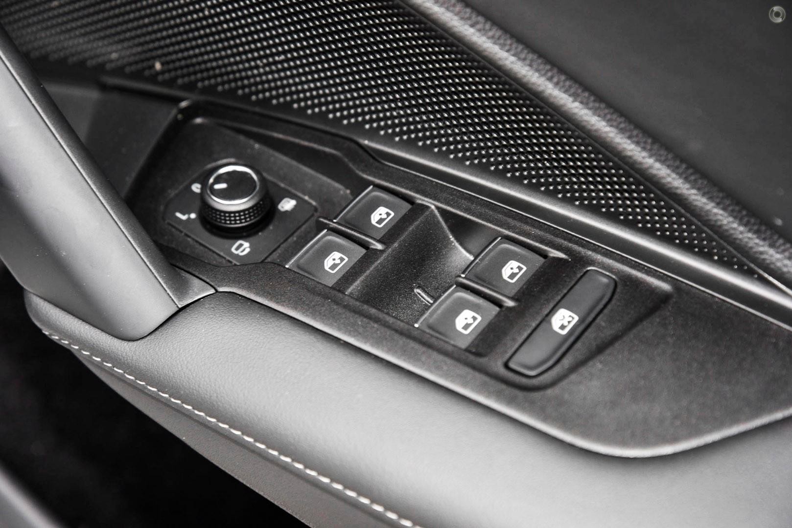 Volkswagen Tayron image 4