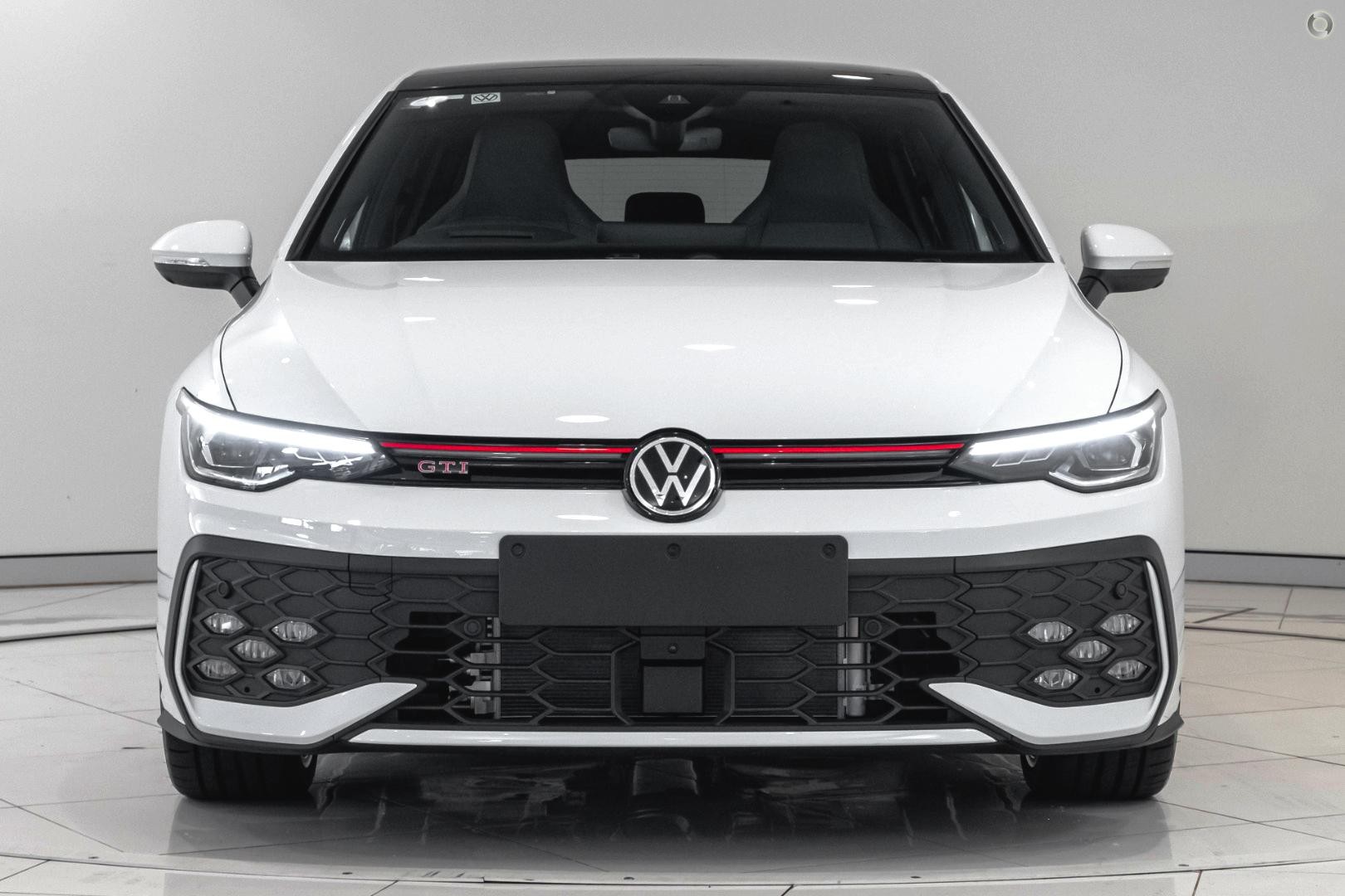 Volkswagen Golf image 2