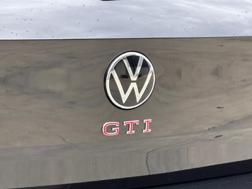 https://dvg-vehicle-assets.s3.amazonaws.com/209341/3ixc5vdb2pr2c9xfmvfxx8sgr.jpg