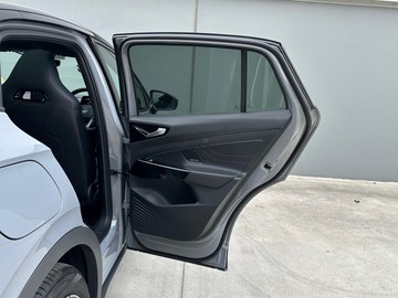 https://dvg-vehicle-assets.s3.amazonaws.com/209378/13ek744mt39moevydwbvuu12r.jpg