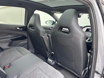 https://dvg-vehicle-assets.s3.amazonaws.com/209378/6nshwwurzjr1z0fkvcqxcrcsb.jpg