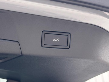 https://dvg-vehicle-assets.s3.amazonaws.com/209378/92egwyjc3quv8zl5eagck0k9p.jpg