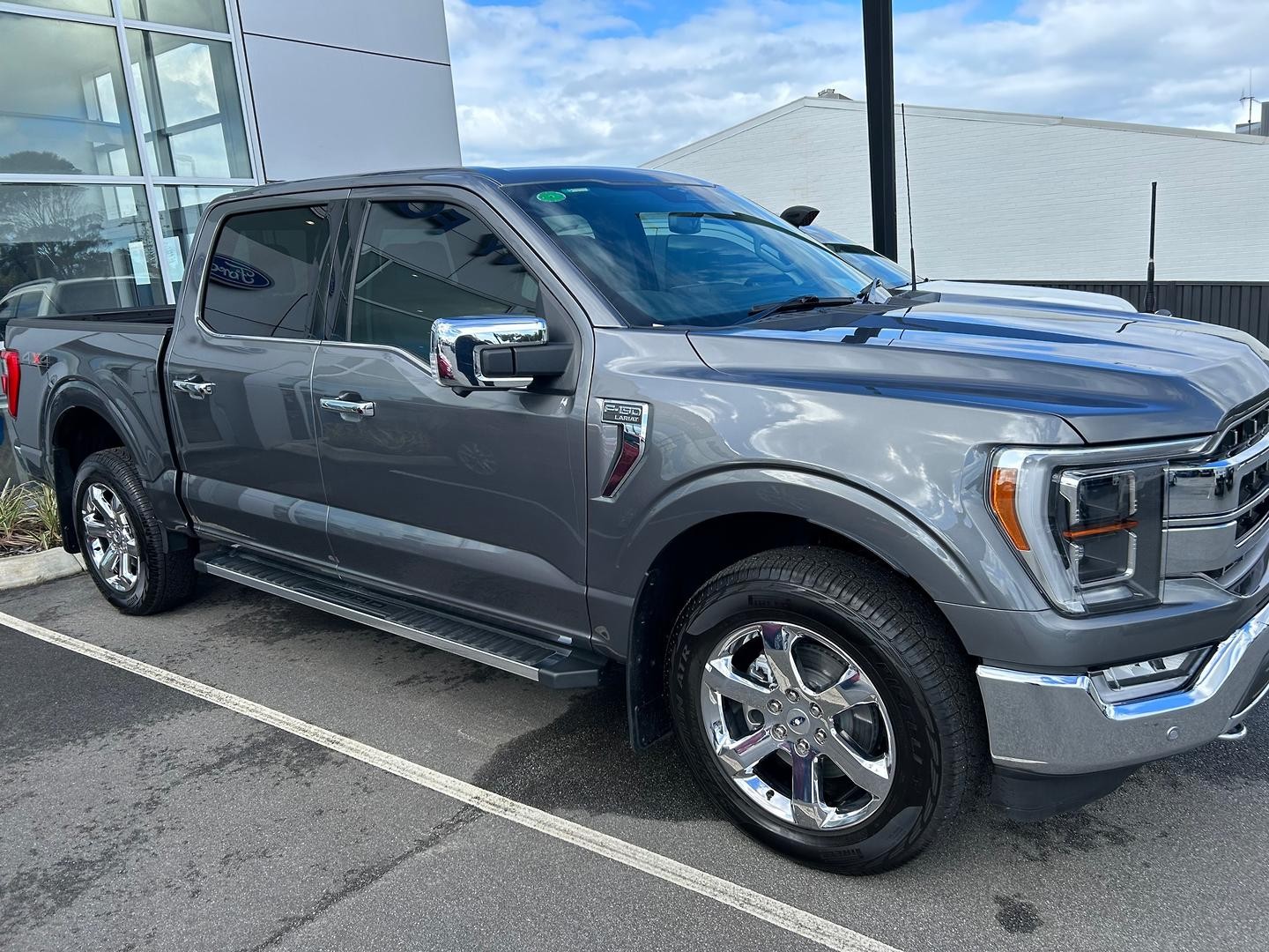 Ford F-150 image 3