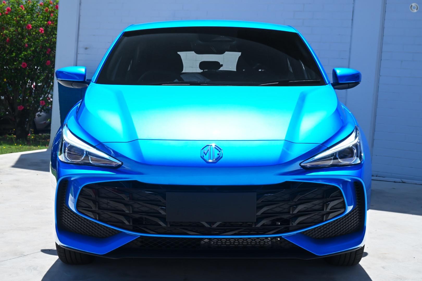 MG Mg3 image 2