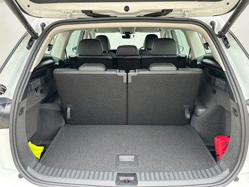 https://dvg-vehicle-assets.s3.amazonaws.com/211571/6osnbn0j77r45avy296w4q1gg.jpg