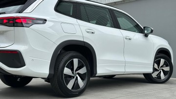 https://dvg-vehicle-assets.s3.amazonaws.com/211571/at9shea1udg7nq3jzbc3dbwzf.jpg