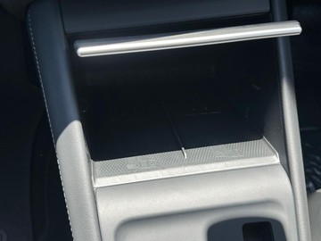 https://dvg-vehicle-assets.s3.amazonaws.com/211572/5to8u0euhwegsznzr5beiimc0.jpg