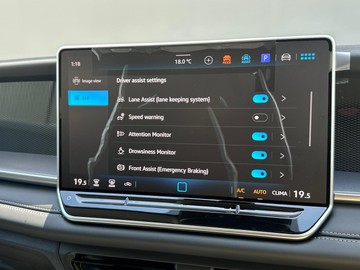 https://dvg-vehicle-assets.s3.amazonaws.com/211572/6bbqha3tepvw7l0sy2qfbr1tw.jpg