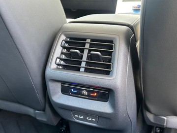 https://dvg-vehicle-assets.s3.amazonaws.com/211572/txytzg6aiez99mafd09gagmd.jpg