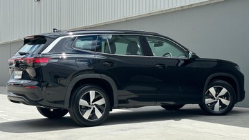 https://dvg-vehicle-assets.s3.amazonaws.com/211577/4qad3pjs8x8sr64tpctm86odi.jpg