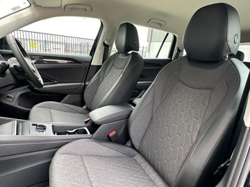 https://dvg-vehicle-assets.s3.amazonaws.com/211577/7bv1wsazmr339x2e7z8j9di4r.jpg