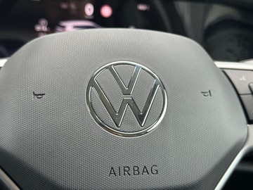 https://dvg-vehicle-assets.s3.amazonaws.com/211577/8pz0e5hhu7wutoo39txlonuyp.jpg
