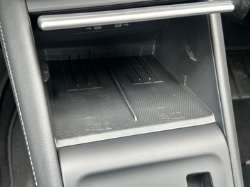 https://dvg-vehicle-assets.s3.amazonaws.com/211577/bjvmqgzhwii7kfrobus9vn8o8.jpg