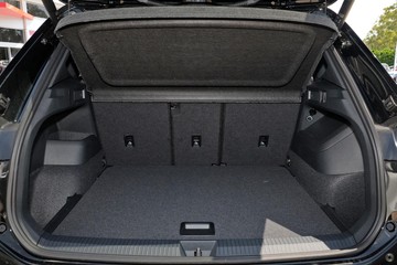 https://dvg-vehicle-assets.s3.amazonaws.com/211587/rjlaq5o5rcau35rexqd1o6885.jpg