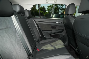 https://dvg-vehicle-assets.s3.amazonaws.com/211589/ev2v5ttnp8uyc5i49p98zfr9a.jpg