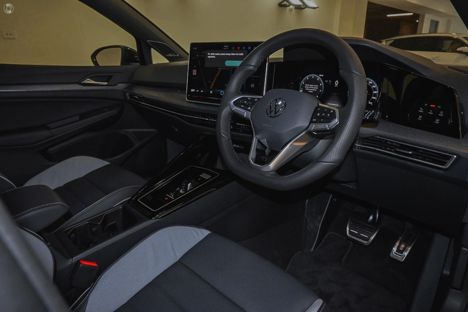 Volkswagen Golf image 1