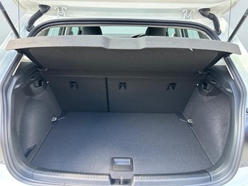 https://dvg-vehicle-assets.s3.amazonaws.com/211864/5pdd1k6o2idmgdd5znadd4z60.jpg