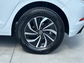 https://dvg-vehicle-assets.s3.amazonaws.com/211864/61fqg9xj6rikv9bxtgun4boil.jpg