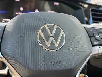 https://dvg-vehicle-assets.s3.amazonaws.com/211864/9tyj47pc9vvzuanjygobckoea.jpg