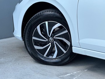 https://dvg-vehicle-assets.s3.amazonaws.com/211864/eo90w5amv95qx77b98trh1f7t.jpg