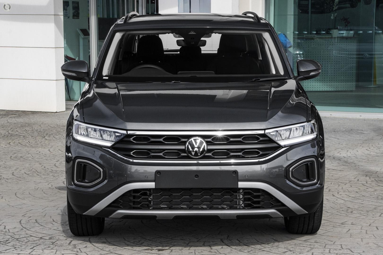 Volkswagen T-roc image 2