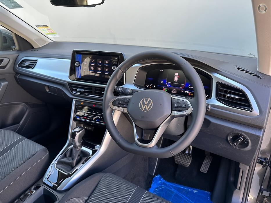 Volkswagen T-roc image 4