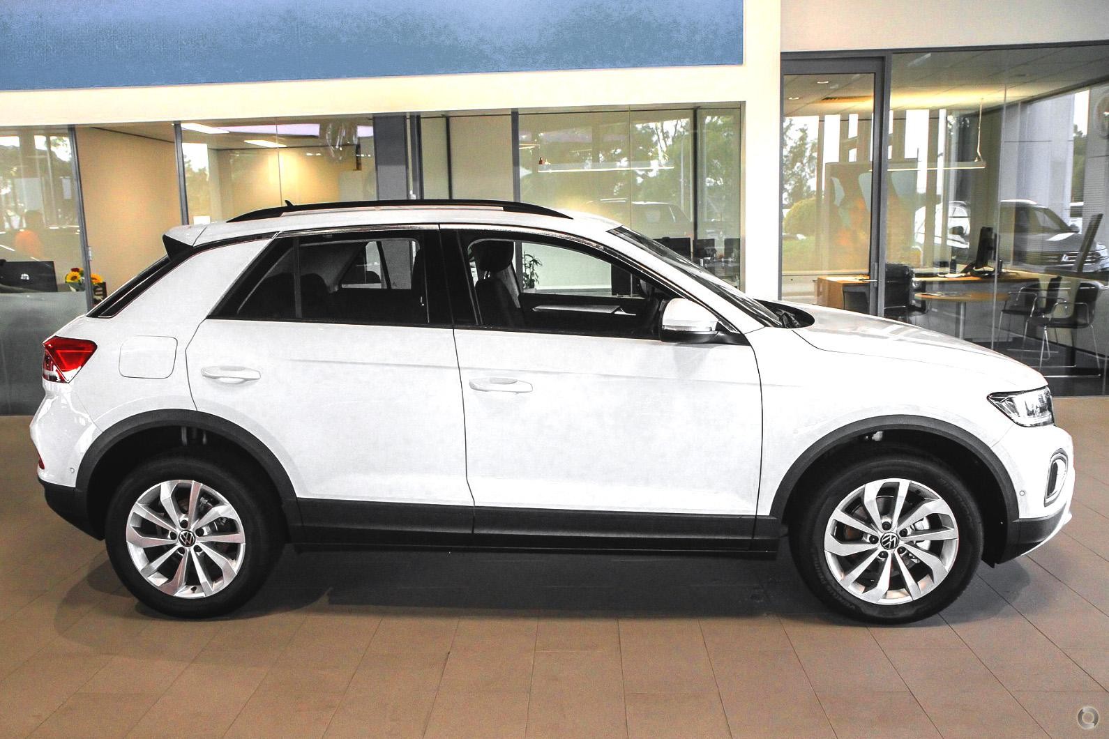 Volkswagen T-roc image 4