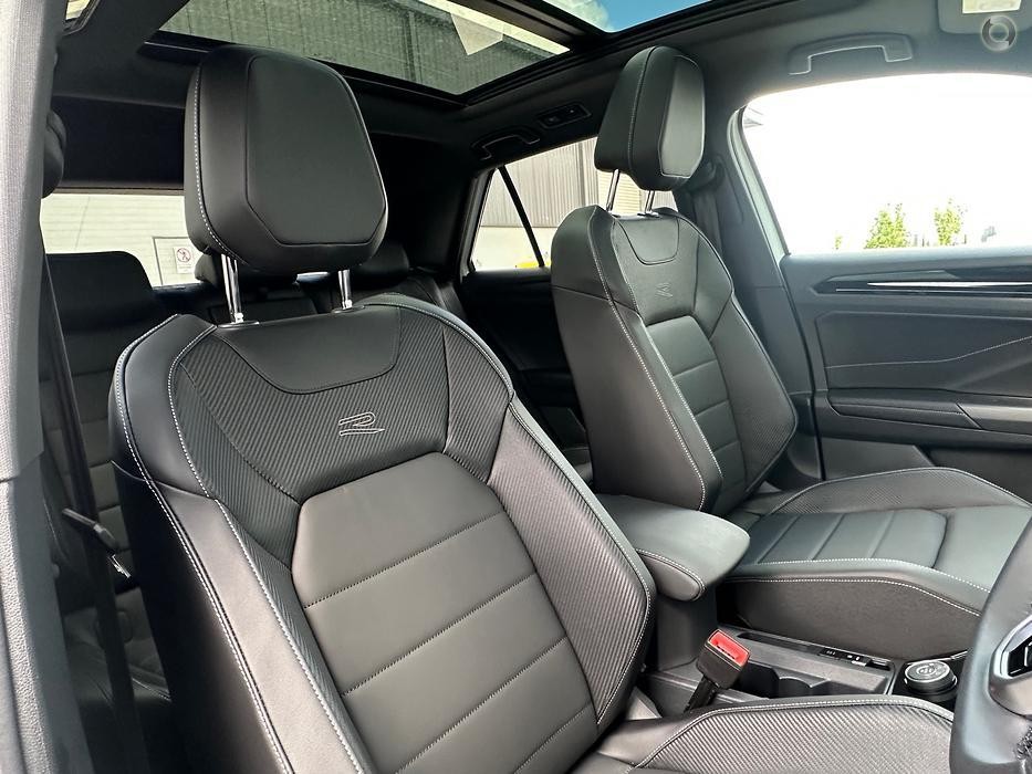 Volkswagen T-roc image 4