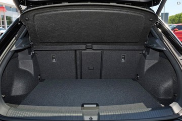 https://dvg-vehicle-assets.s3.amazonaws.com/214025/gqmvyw6xjhfg25cokepyitfe8.jpg