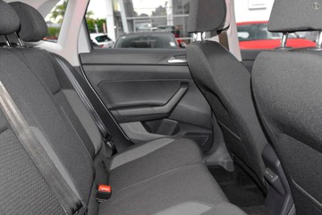 https://dvg-vehicle-assets.s3.amazonaws.com/214786/9olgugvm7fngn3zlqaq8jxu62.jpg