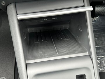 https://dvg-vehicle-assets.s3.amazonaws.com/214796/7jepnqkmji2oktjlg4dbtniv2.jpg